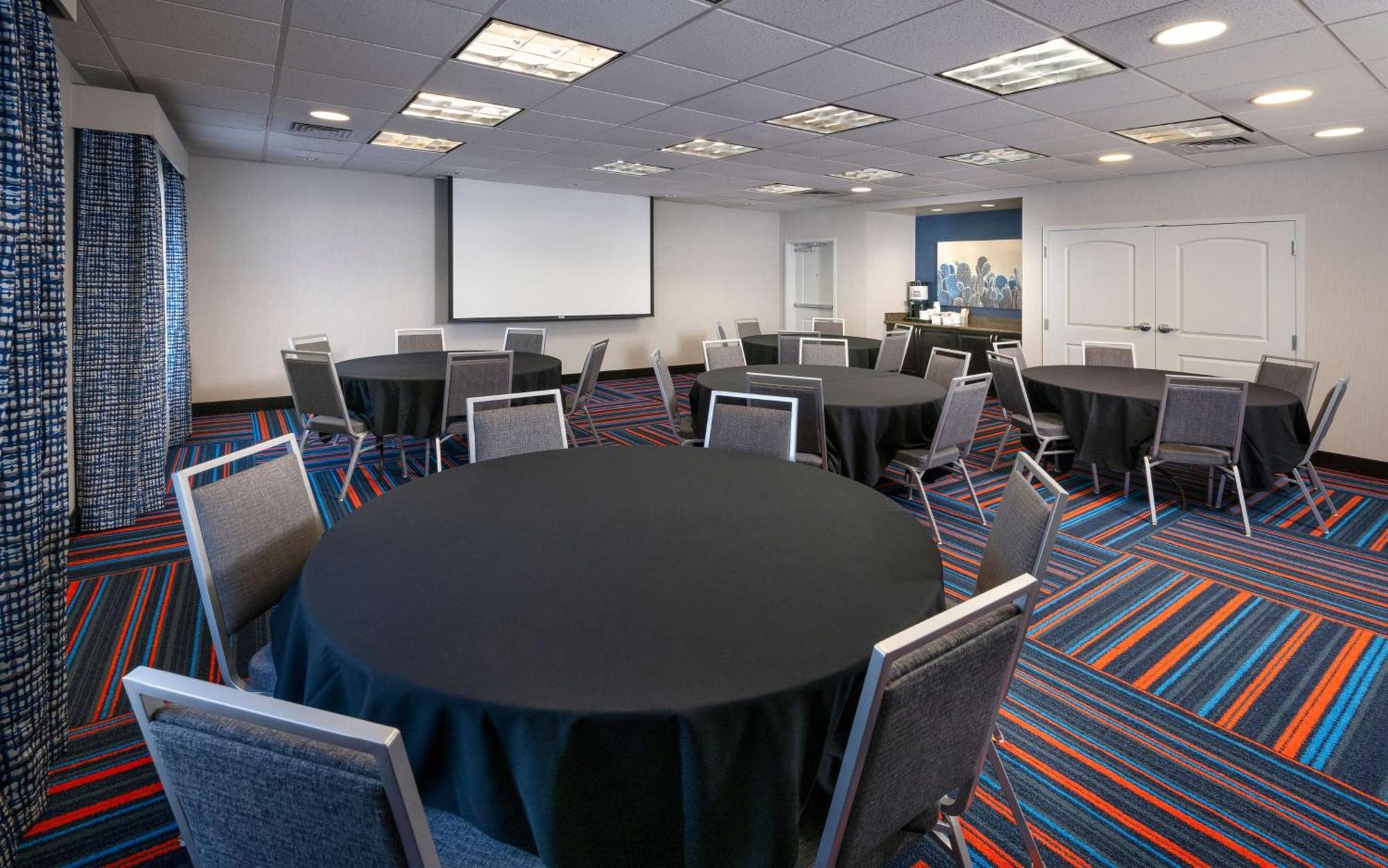 Hampton & North/happy Valley Hotel 3*